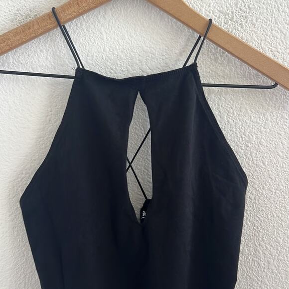 ASOS Design Keyhole Front Strappy Back Low Back Thong Bodysuit Black US 4 - Picture 3 of 7